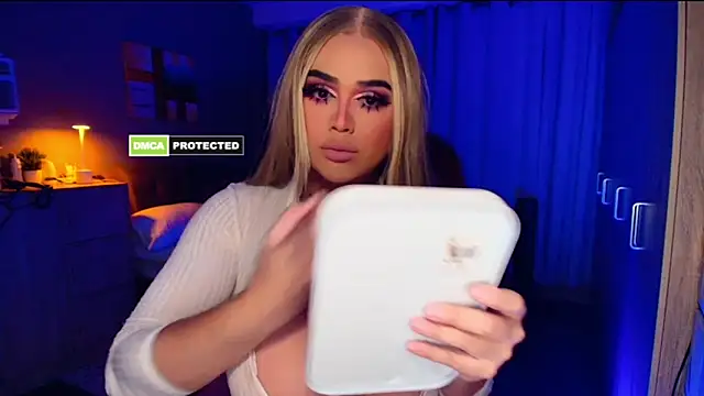 Snapshot of AnneHartx chatting on November 2025 05:06:01 AM AnneHartx online show from November 2025 05:06:01 AM