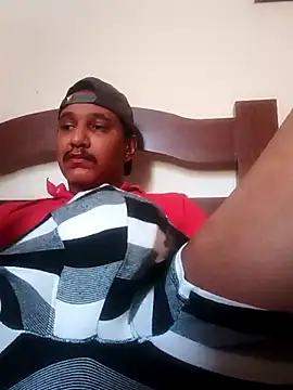 Snapshot of Faelpauzudo13 chatting on February 2026 12:35:02 PM Faelpauzudo13 online show from February 2026 12:35:02 PM