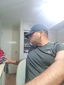 chicoguapo8 online show from February 2025 05:41:01 AM