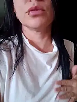 Snapshot of alexa_milsf chatting on December 2024 03:38:02 PM alexa milsf online show from December 2024 03:38:02 PM