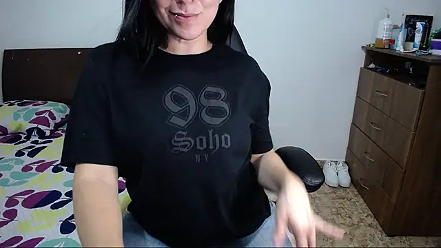 Snapshot of alexa_milsf chatting on March 2025 09:59:02 PM alexa milsf online show from March 2025 09:59:02 PM