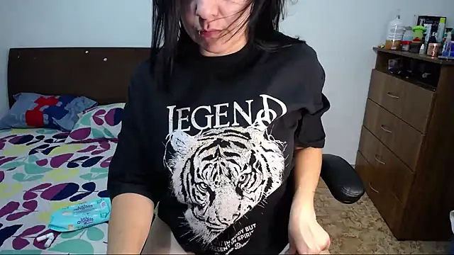 Snapshot of alexa_milsf chatting on March 2025 03:47:01 AM alexa milsf online show from March 2025 03:47:01 AM