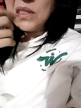 Snapshot of alexa_milsf chatting on March 2025 02:08:01 AM alexa milsf online show from March 2025 02:08:01 AM