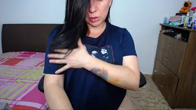 Snapshot of alexa_milsf chatting on November 2025 02:42:02 AM alexa milsf online show from November 2025 02:42:02 AM