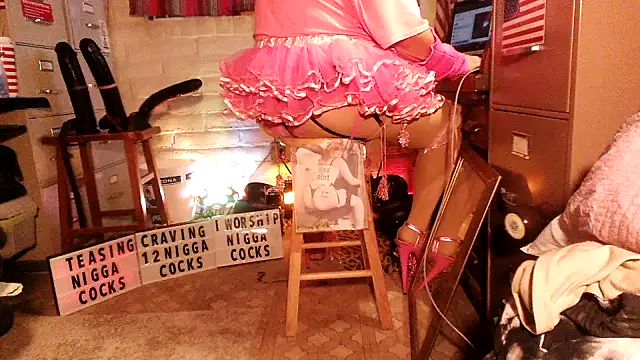 Snapshot of tgirljillforbbc chatting on March 2026 06:18:02 PM tgirljillforbbc online show from March 2026 06:18:02 PM