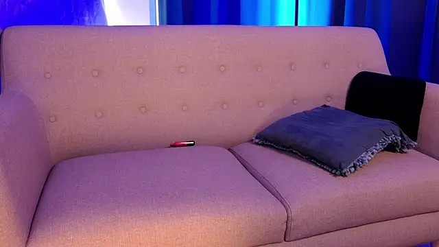 Snapshot of Liam_V chatting on November 2025 12:37:02 PM Liam V online show from November 2025 12:37:02 PM