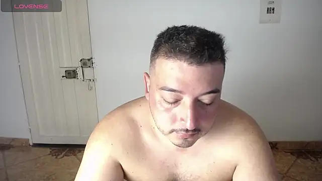 Snapshot of antonycruz chatting on June 2026 03:34:02 PM antonycruz online show from June 2026 03:34:02 PM