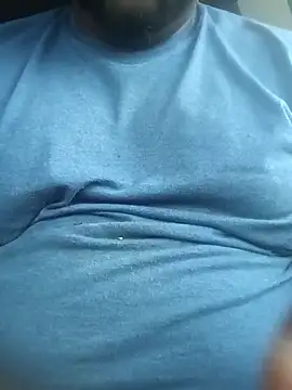 Snapshot of biggreen850 chatting on February 2025 11:31:01 PM biggreen850 online show from February 2025 11:31:01 PM