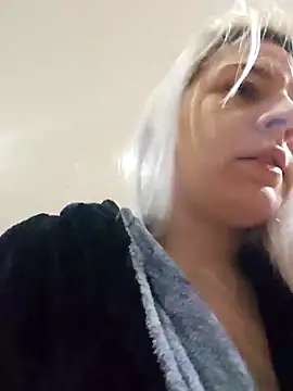 Snapshot of ScarletCallings420 chatting on December 2024 04:58:01 PM ScarletCallings420 online show from December 2024 04:58:01 PM