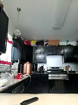 Snapshot of ScarletCallings420 chatting on December 2024 11:37:02 PM ScarletCallings420 online show from December 2024 11:37:02 PM