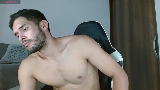 Noah jhonsonn online show from January 2025 01:38:01 PM