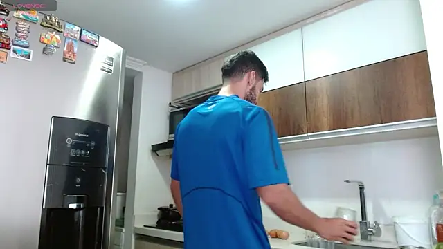 Noah jhonsonn online show from March 2025 12:45:01 PM