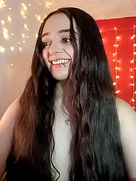 Snapshot of IvonneT chatting on December 2024 10:47:01 PM IvonneT online show from December 2024 10:47:01 PM