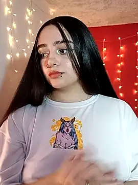 Snapshot of IvonneT chatting on February 2025 09:04:02 PM IvonneT online show from February 2025 09:04:02 PM