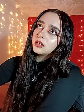 Snapshot of IvonneT chatting on February 2025 04:18:02 AM IvonneT online show from February 2025 04:18:02 AM