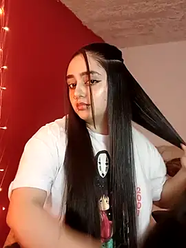 Snapshot of IvonneT chatting on October 2025 01:06:01 AM IvonneT online show from October 2025 01:06:01 AM