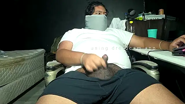 Snapshot of mikfgh50 chatting on October 2025 12:41:01 AM mikfgh50 online show from October 2025 12:41:01 AM