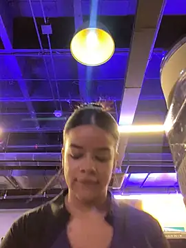 trianawhite online show from December 2024 08:34:01 PM