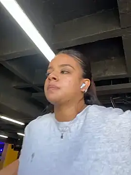 trianawhite online show from January 2025 09:14:02 PM