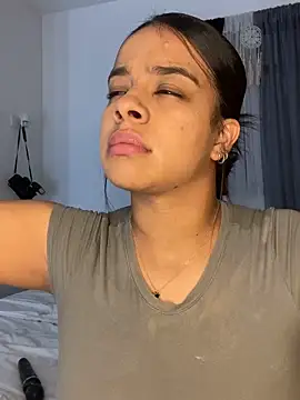 trianawhite online show from March 2025 09:48:01 PM