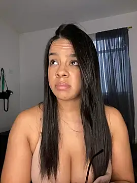 trianawhite online show from April 2026 09:53:02 PM