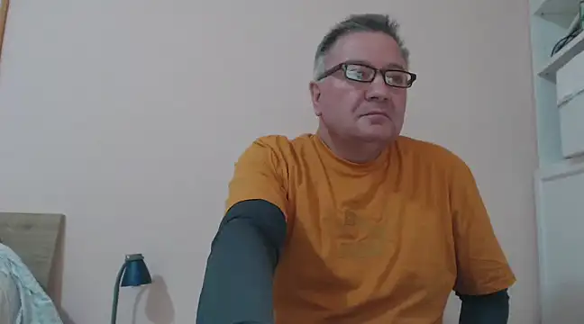 YOU6me online show from January 2025 05:49:02 PM