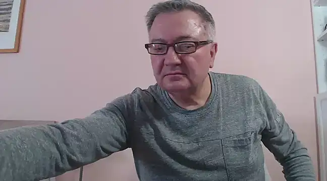 YOU6me online show from January 2025 10:08:02 AM