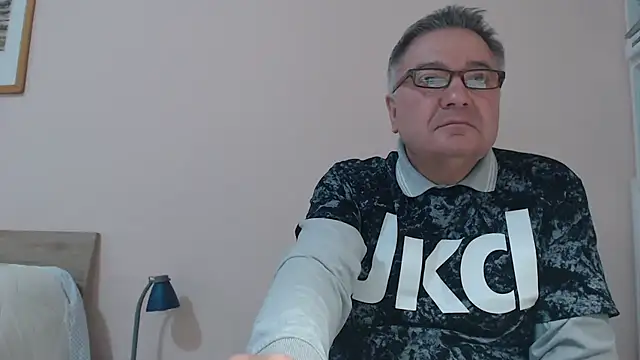 YOU6me online show from February 2025 09:35:02 AM