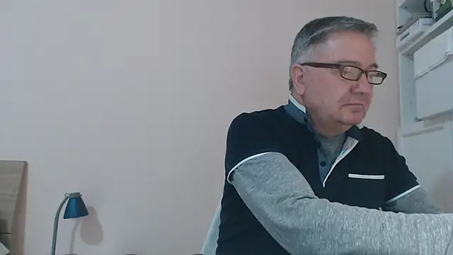 YOU6me online show from February 2025 05:31:01 PM