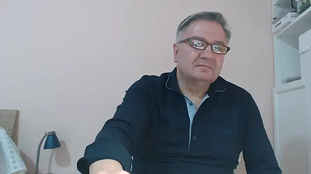 YOU6me online show from February 2025 04:09:02 PM