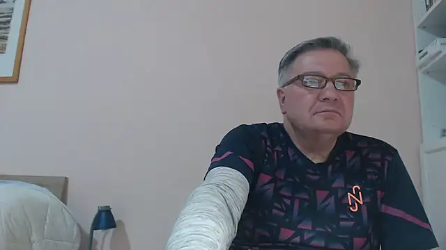 YOU6me online show from March 2025 05:18:01 PM