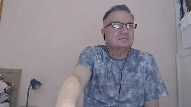 YOU6me online show from September 2025 03:22:01 PM