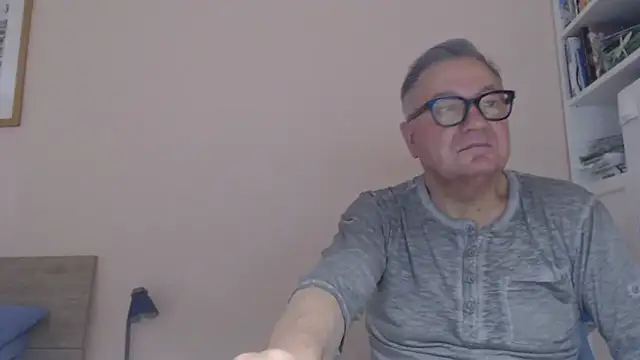 Snapshot of YOU6me chatting on July 2026 08:30:01 AM YOU6me online show from July 2026 08:30:01 AM