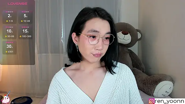Snapshot of Ren_yoon chatting on June 2026 09:00:01 AM Ren yoon online show from June 2026 09:00:01 AM