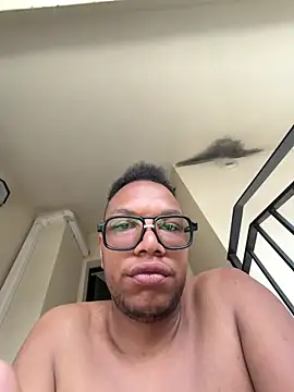 iamrafaelhot online show from April 2026 12:32:02 PM