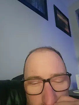 gdawg78 online show from September 2025 07:51:02 PM