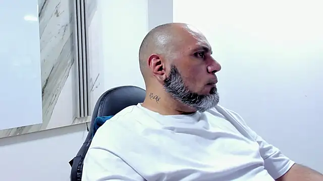 Myke Miller  online show from January 2025 11:52:02 PM