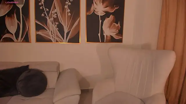 Snapshot of AnaDurant chatting on November 2025 02:28:02 PM AnaDurant online show from November 2025 02:28:02 PM