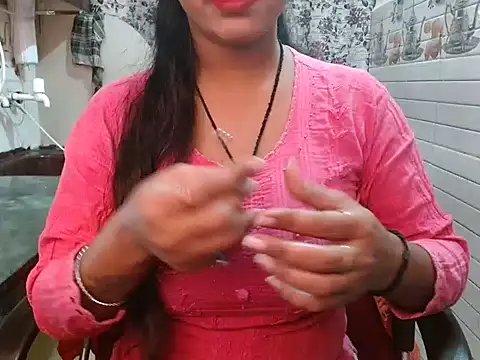 LovingPihu online show from November 2025 05:54:01 AM