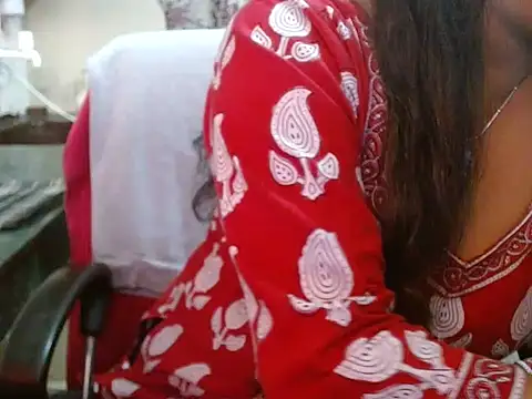 LovingPihu online show from January 2026 05:44:01 AM