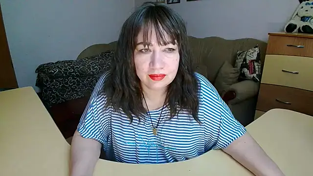 Lucretia Goldi  online show from February 2026 11:14:01 PM