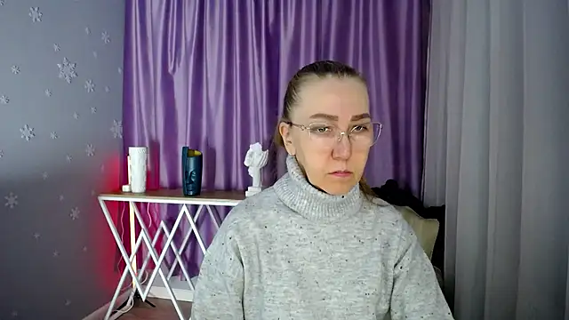 queen a n i online show from January 2025 10:28:01 AM