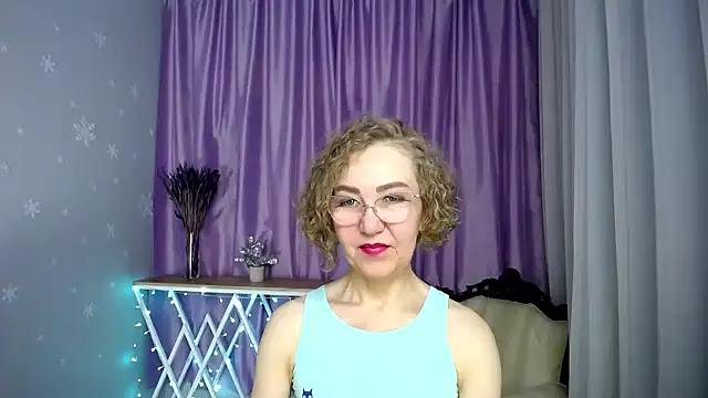 Snapshot of queen_a_n_i chatting on May 2026 09:58:01 AM queen a n i online show from May 2026 09:58:01 AM