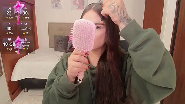 Snapshot of Miley_Baker chatting on November 2025 02:38:01 PM Miley Baker online show from November 2025 02:38:01 PM