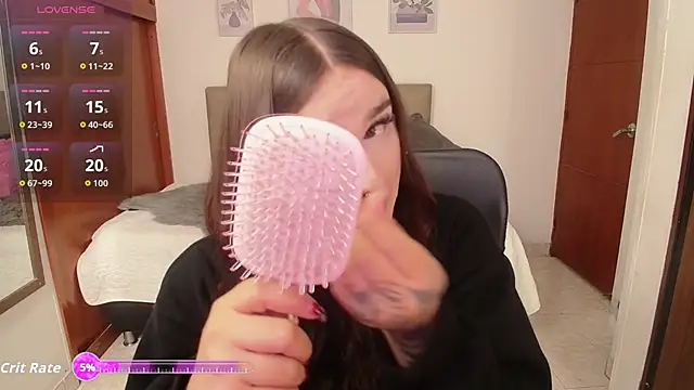 Snapshot of Miley_Baker chatting on November 2025 01:44:01 PM Miley Baker online show from November 2025 01:44:01 PM