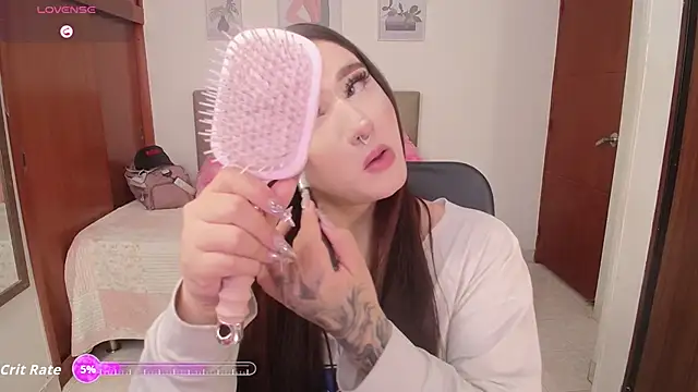 Snapshot of Miley_Baker chatting on November 2025 03:37:02 PM Miley Baker online show from November 2025 03:37:02 PM