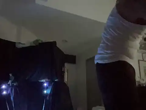 ThaiHairryGuy online show from April 2026 10:23:02 PM