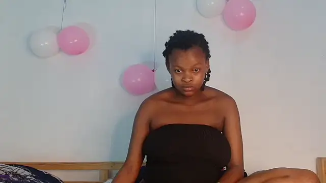 Snapshot of BlondQ2003 chatting on October 2025 08:05:01 PM BlondQ2003 online show from October 2025 08:05:01 PM