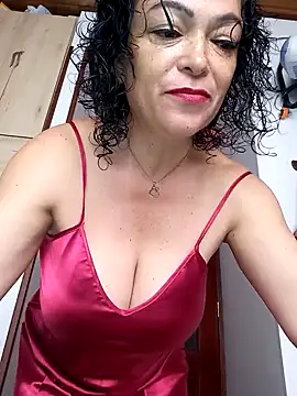 Snapshot of Friendly_2024 chatting on February 2025 01:14:02 PM Friendly 2024 online show from February 2025 01:14:02 PM