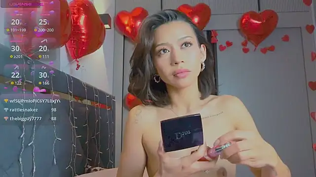 Mia Tin online show from February 2025 12:32:01 PM